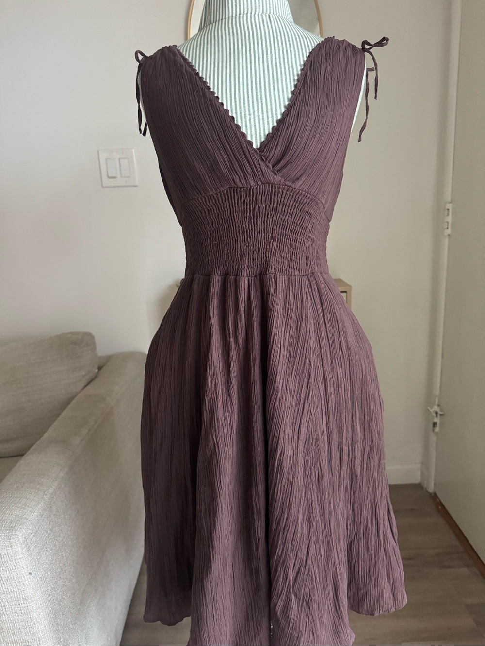 Anthropologie Maeve Cotton Gauze Smocked Tie Shoulder Midi Dress size 2